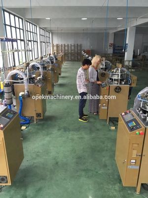 첨단 세르보 모터 구동 Jacquard 스카프 모자 만들기 머신