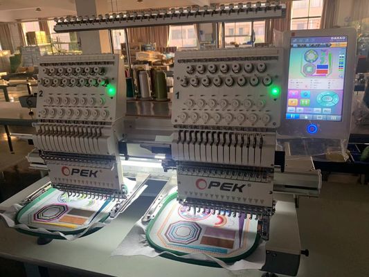 12/15 주사기 6 ISO/CE/ETL 인증과 함께 머리 수직 기계